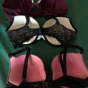 3 Victoria’s Secret bras size 36D